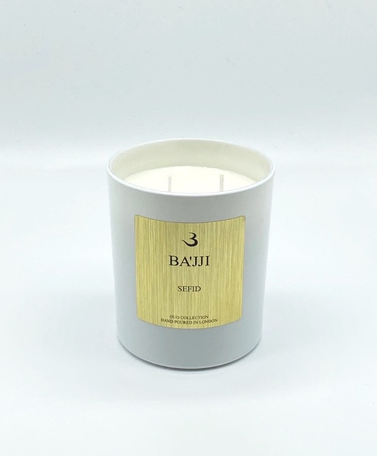 2 WICK CANDLE, VANILLA OUD, LUXURY SCENT, WHITE, TWO WICK, VANILLA, AMBER