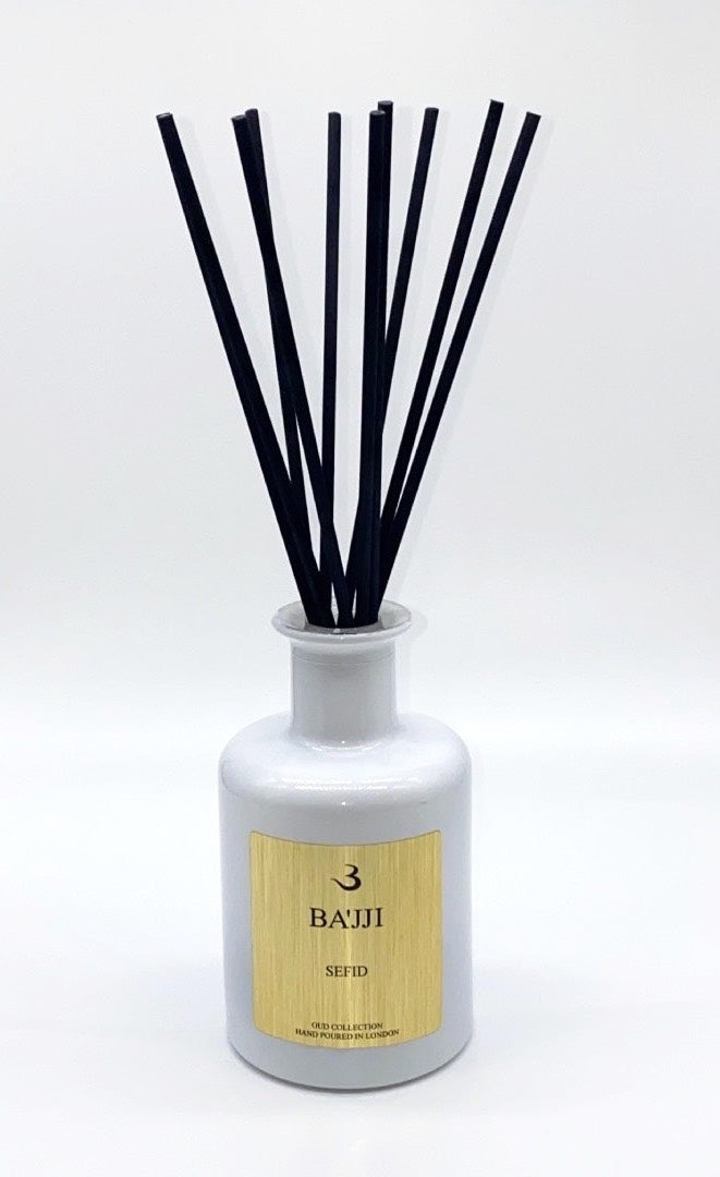 REED DIFFUSER, WHITE, LUXURY, VANILLA OUD, VANILLA, REED